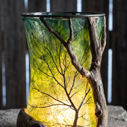 Close-up of the painted tree on the translucent leaf glass