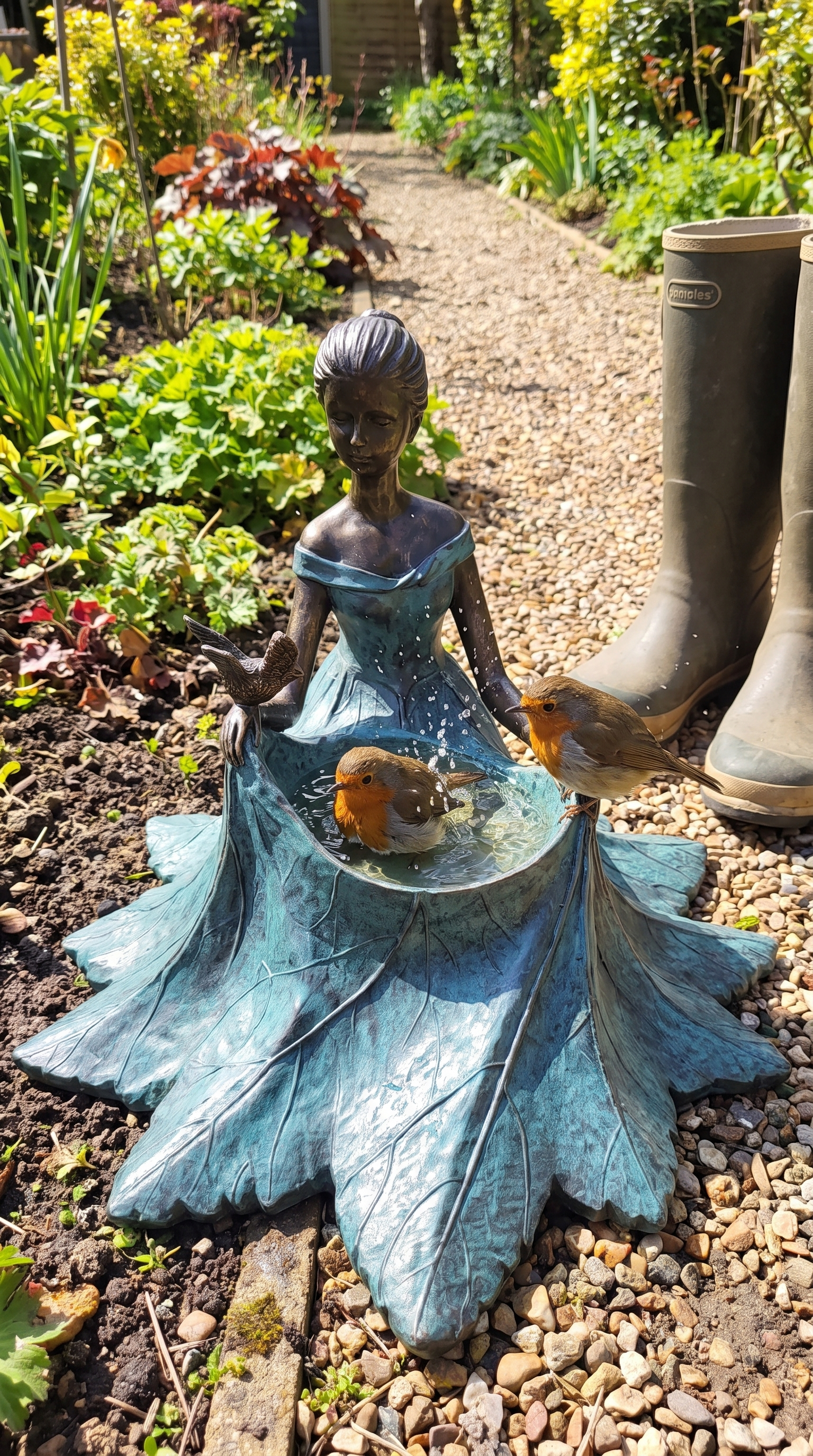 Customer photo 2 of Geoff's bronze bird bath