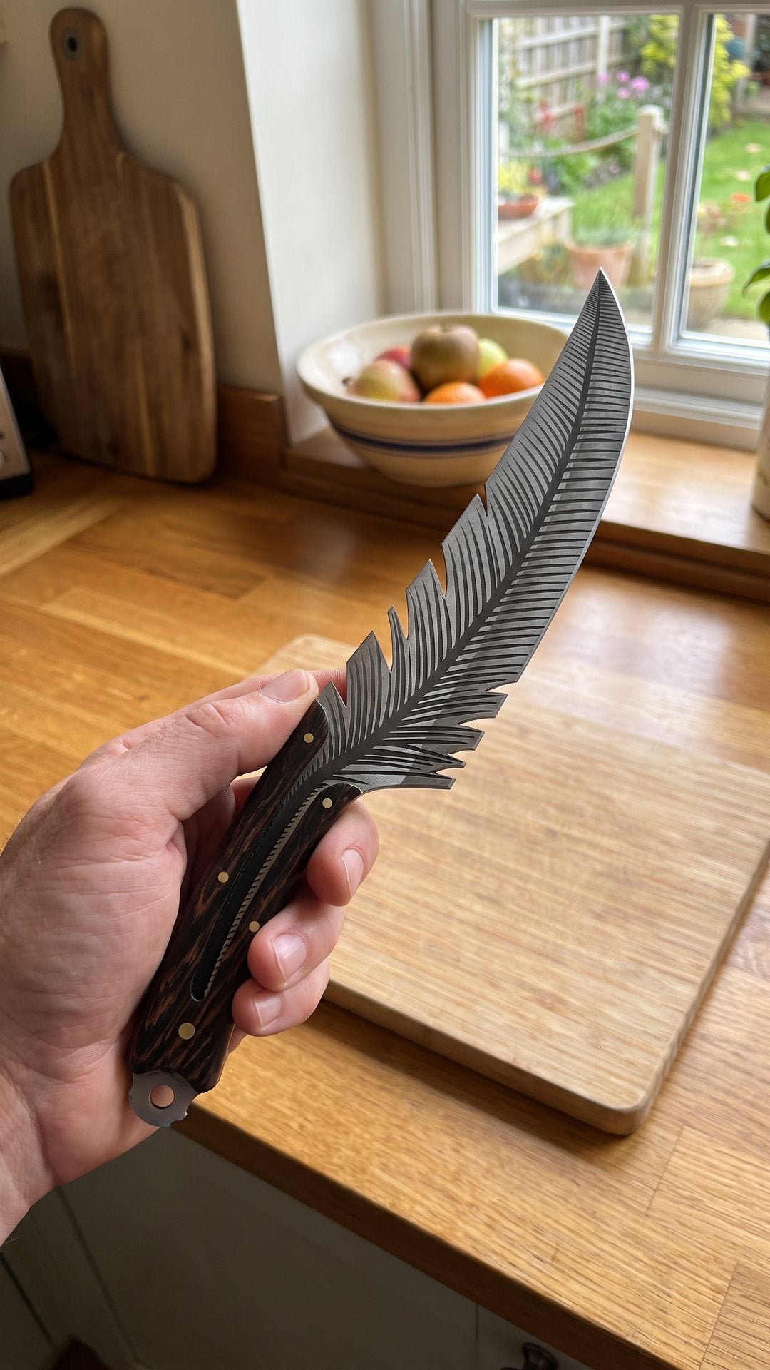 Royce's feather knife
