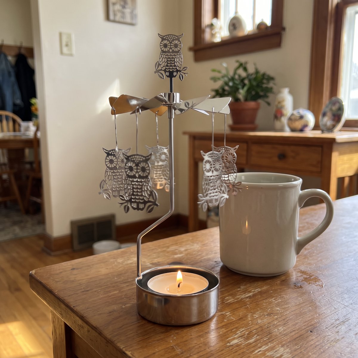 Margit's self-spinning candle carousel, Owl design