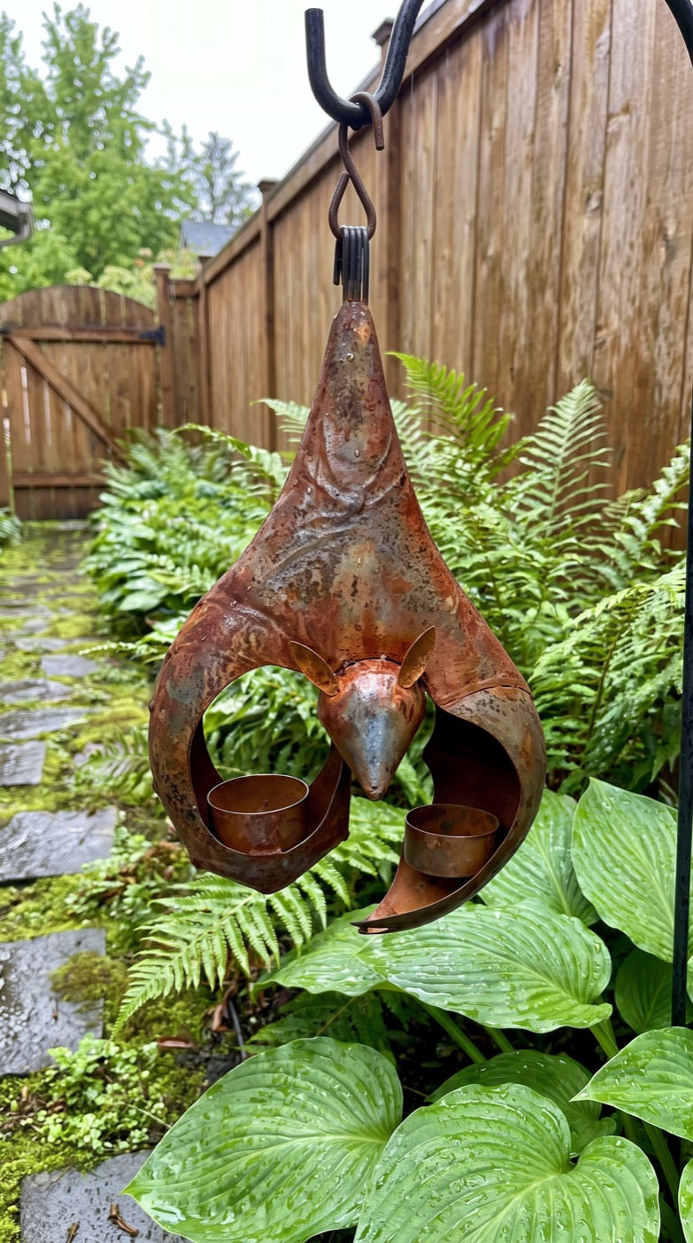 Customer photo of Tomás's iron bat lantern