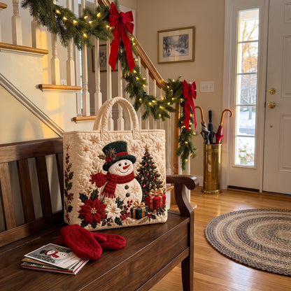 Treva's quilted Christmas tote, Snowman design